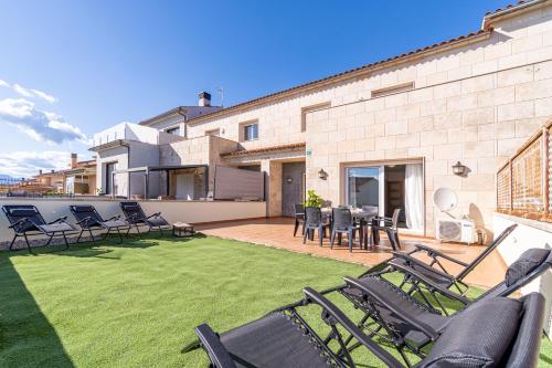 Jouvacations Ripolles Figueres-Vilafant in Vilafant