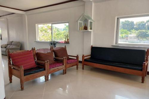 Seven Waves Beachfront La Union - 로비