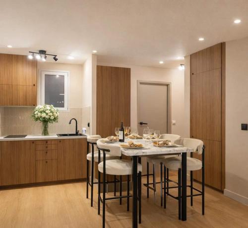 Montmartre - Deluxe studio with lift for 4 - image 12