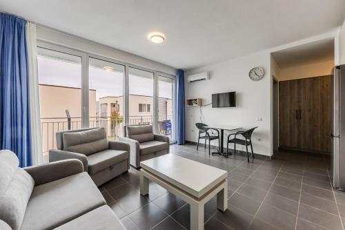 Talea Comfort Apartment 1 by PikHost in Tale
