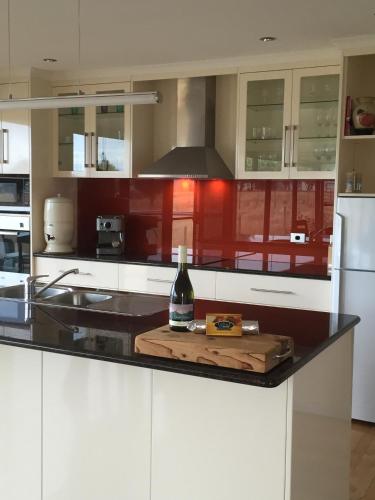 virtuve, Black Rock Retreat in Heybridge