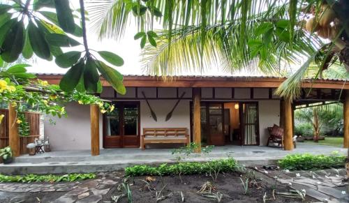 Viesnīcas āriene, Waiara Village Guesthouse in Waigete