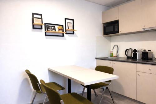 Comfort Housing Apartments in 法爾肯塞