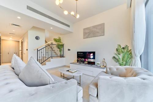 Premium 3 Bedroom Townhouse in DAMAC Lagoons - image 11