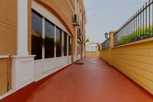 入口, AYZ Elcano - Auto check-in property in 伊斯特