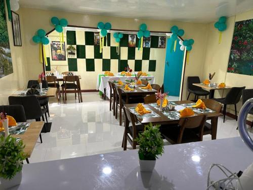 Restaurant, Tigo Inn in Mount Hagen