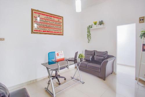 Lobby, Hotel O Wisma Bambu Syariah in Bandar Lampung