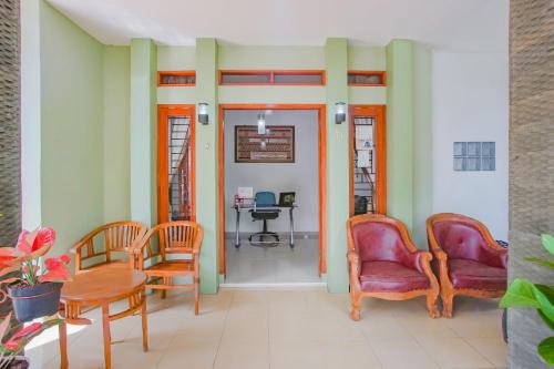 Lobby, Hotel O Wisma Bambu Syariah in Bandar Lampung