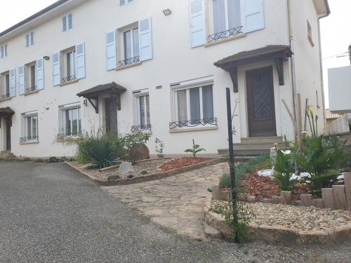 Domaine des Dravots gîte à louer Vésines