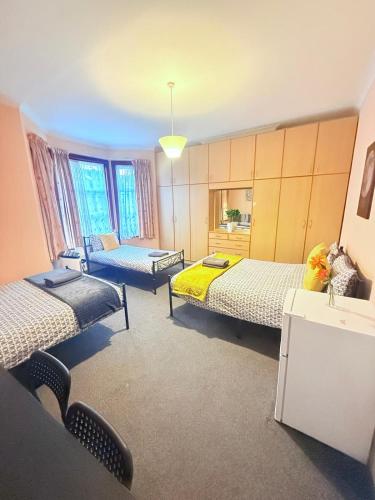 25 Minutes to Central London Rooms 35 chambre d'hôte Willesden Green Underground Station