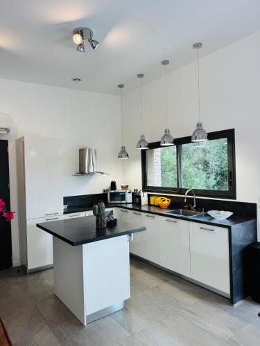 Casa Caseddu, Heated pool, 4 people, Bonifacio in 博尼法喬