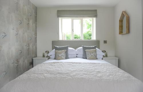 Exterior view of Cromhall Farm