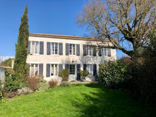 Grande maison de charme - Proche de La Rochelle in Aigrefeuille-d'Aunis