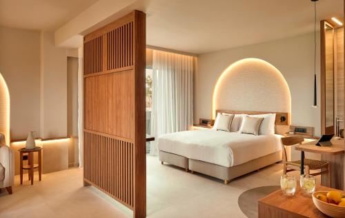 1 double bed, 2 twin beds
