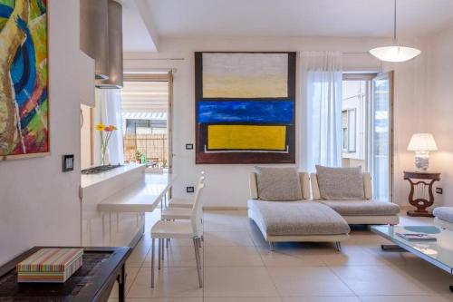 Centro e mare - 2 camere, terrazza e jacuzzi