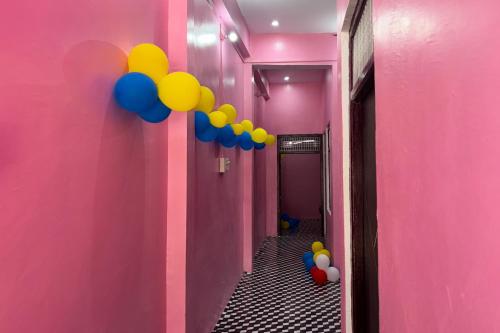 RN HOTEL & Restaurant in Baghora