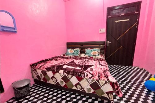 RN HOTEL & Restaurant in Baghora