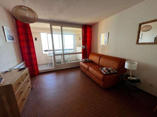 AIG_42 Appartement Type 2 – 4 couchages – Superbe vue avant-port à Gruissan - image 2