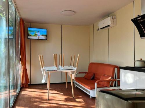 Facilities, NeOtel Apartments in Nai Harn Beach