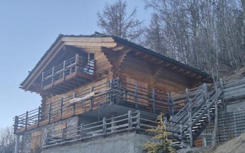 Chalet Isabella - 17 couchages en montagne – khách sạn tại Clebes
