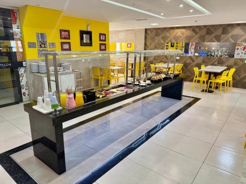 อาหารและเครื่องดื่ม, Hotel Avalon Maringa Economico in มารินก้า