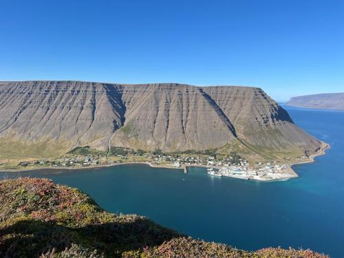 Bildudalur Westfjord Seafront Villa in Bildudalura