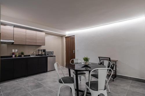 Comfy condo with rooftop in Roma Norte - image 4