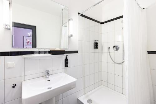 Novum Hotel Kronprinz Hamburg Hauptbahnhof - image 20