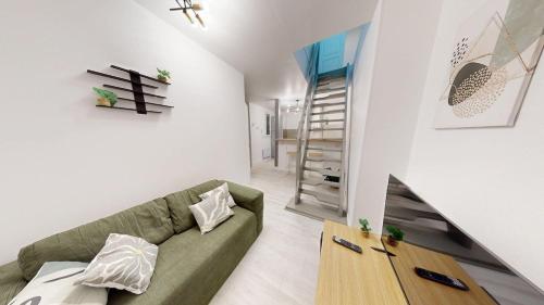 Beautiful 3-bedroom apartment on Rue René Baheux