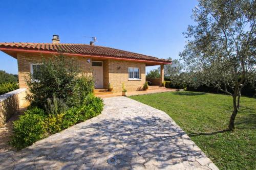 Catalunya Casas Tranquil Costa Brava Retreat with private suite! in Sils