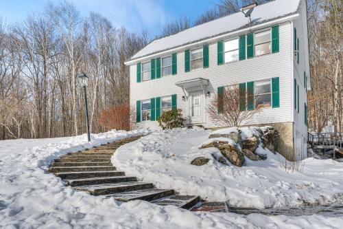 Dine & Unwind! Overlook Home at Rabbit Hill Inn in Waterford (VT)
