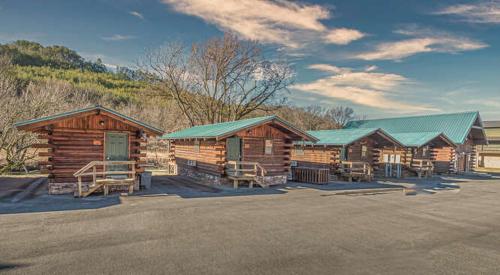 Exterior view, Mountain View Cabins in Tellico Plains