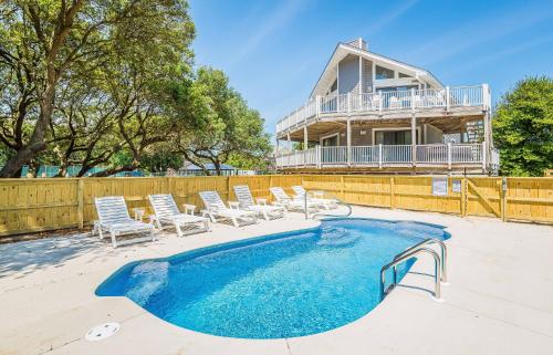 Captain's Perch - Duck, Northpoint, 400 Yds to Beach, Pool, Hot Tub, Events, Flex Stays – khách sạn tại Duck