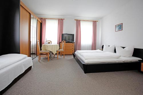 Hotel Heidenschanze - image 11