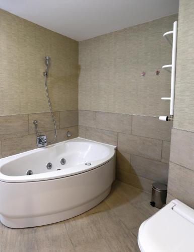 浴室, Ensana Thermal Aqua in 黑維茲