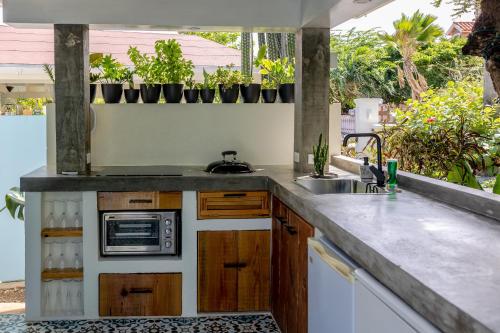 Naïma Luxury Home, Cottage & Apartment Rentals (Naima Luxury Home, Cottage & Apartment Rentals) in Paradera