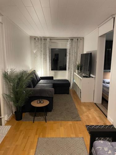 Cottage by the sea with sauna and jacuzzi in Isnas