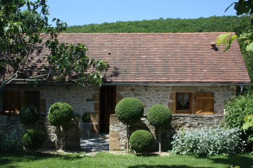 Studio Natur'ailes, Le Hameau du Quercy, romantique, campagne, piscine naturelle - Gages Studio Natur'ailes, Le Hameau du Quercy, romantique, campagne, piscine naturelle - Gages