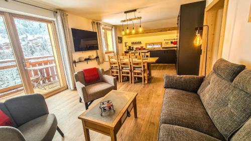 La Belle Etoile - 2 chambres & espace enfants - Sauna - Skis aux pieds - AravisTour