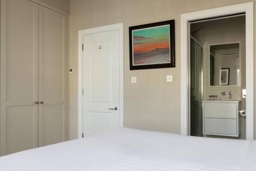 Callcott Street IV by onefinestay - image 5