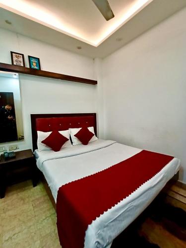 Hotel Parth Palace – Delhi, NY