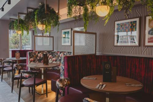 Exterior view of The Seafield Arms-Cullen