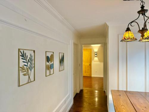 5Bedrooms*4KING BEDS*OUTSTANDING LOCATION*HotTub* in Sevierville, USA