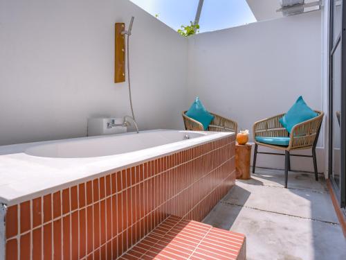 Thundi by Biosphere in Baa Atoll