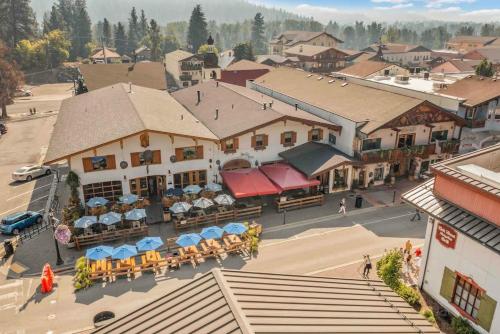 Front Street Suites - Alice Lodging, Leavenworth