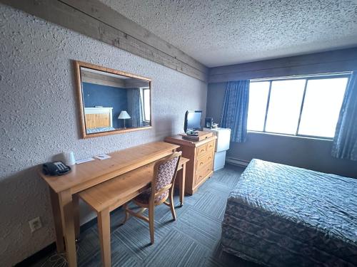 . Logan Lake Hotel