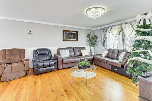 Remote-Work Ready: Family Home Near Pittsburgh in Monroeville
