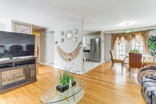 Remote-Work Ready: Family Home Near Pittsburgh in Monroeville