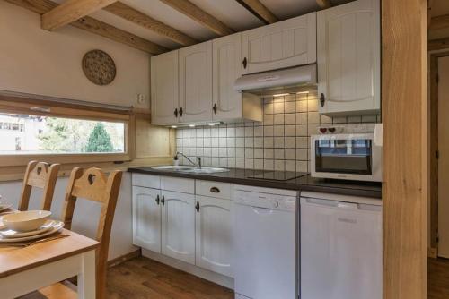 Roca Cosy Duplex Grands Montets Parking Transports in อาร์ฌองติเย