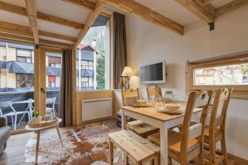 Roca Cosy Duplex Grands Montets Parking Transports in อาร์ฌองติเย